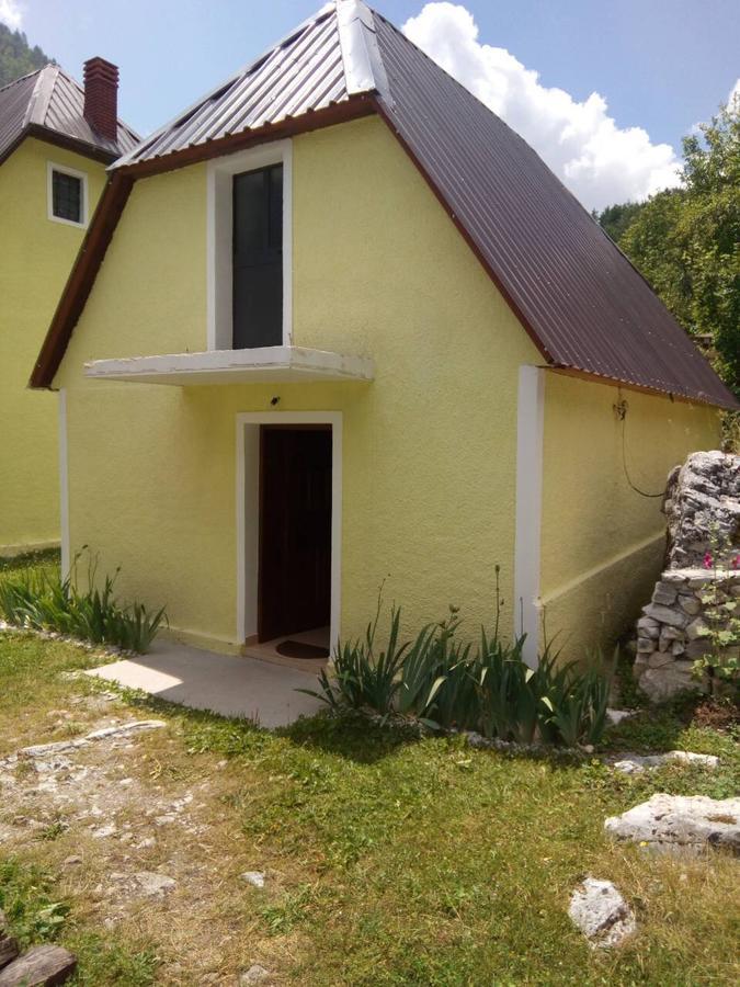 Bujtina Ahmetaj Vila Valbonne Exterior foto